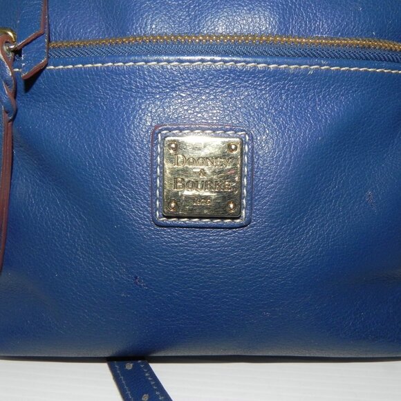 Dooney & Bourke Pebble Grain Letter Carriers Small Hobo Crossbody Purse - Picture 5 of 9